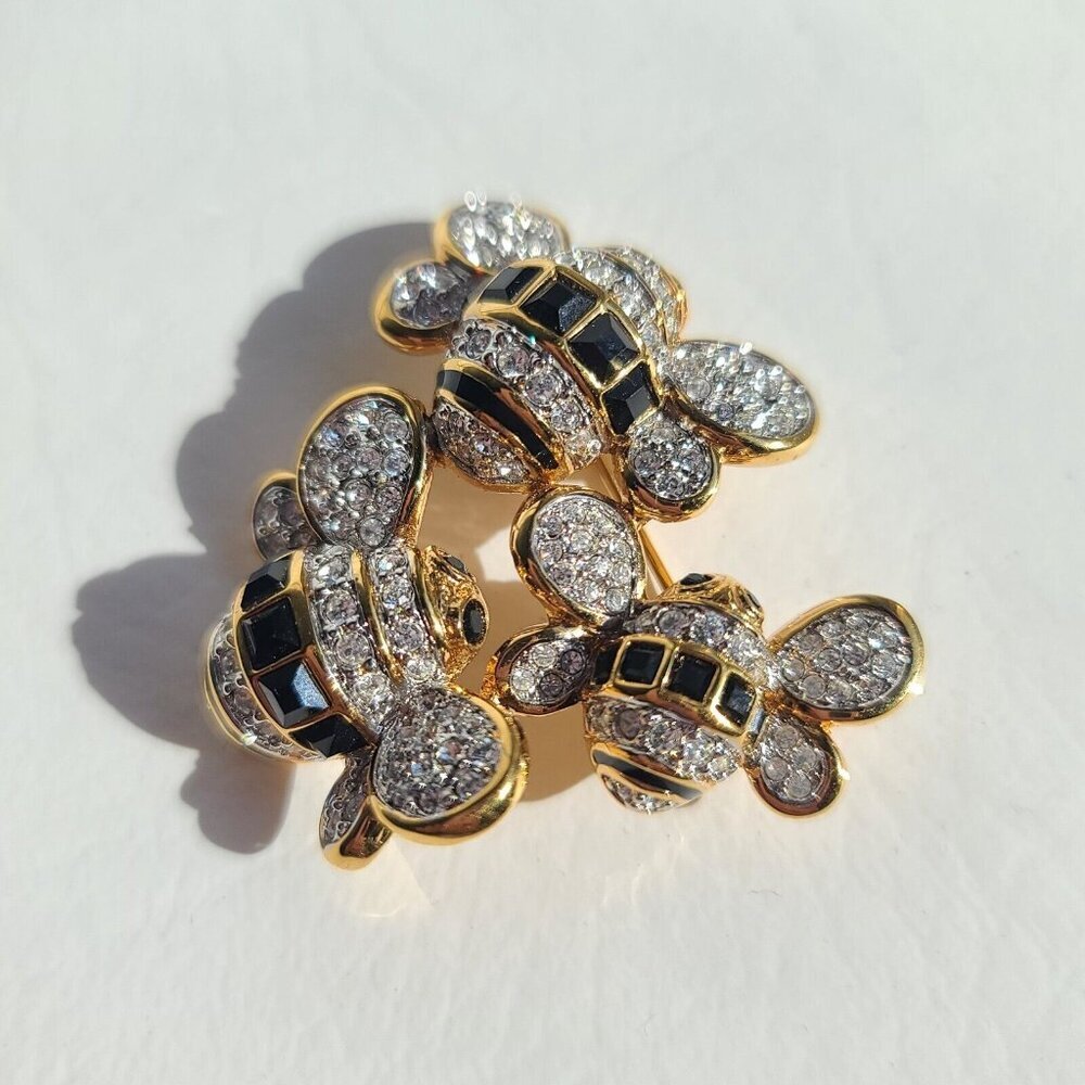 Vtg Swarovski large pin brooch 3D bees white crystal black enamel gold tone Swan